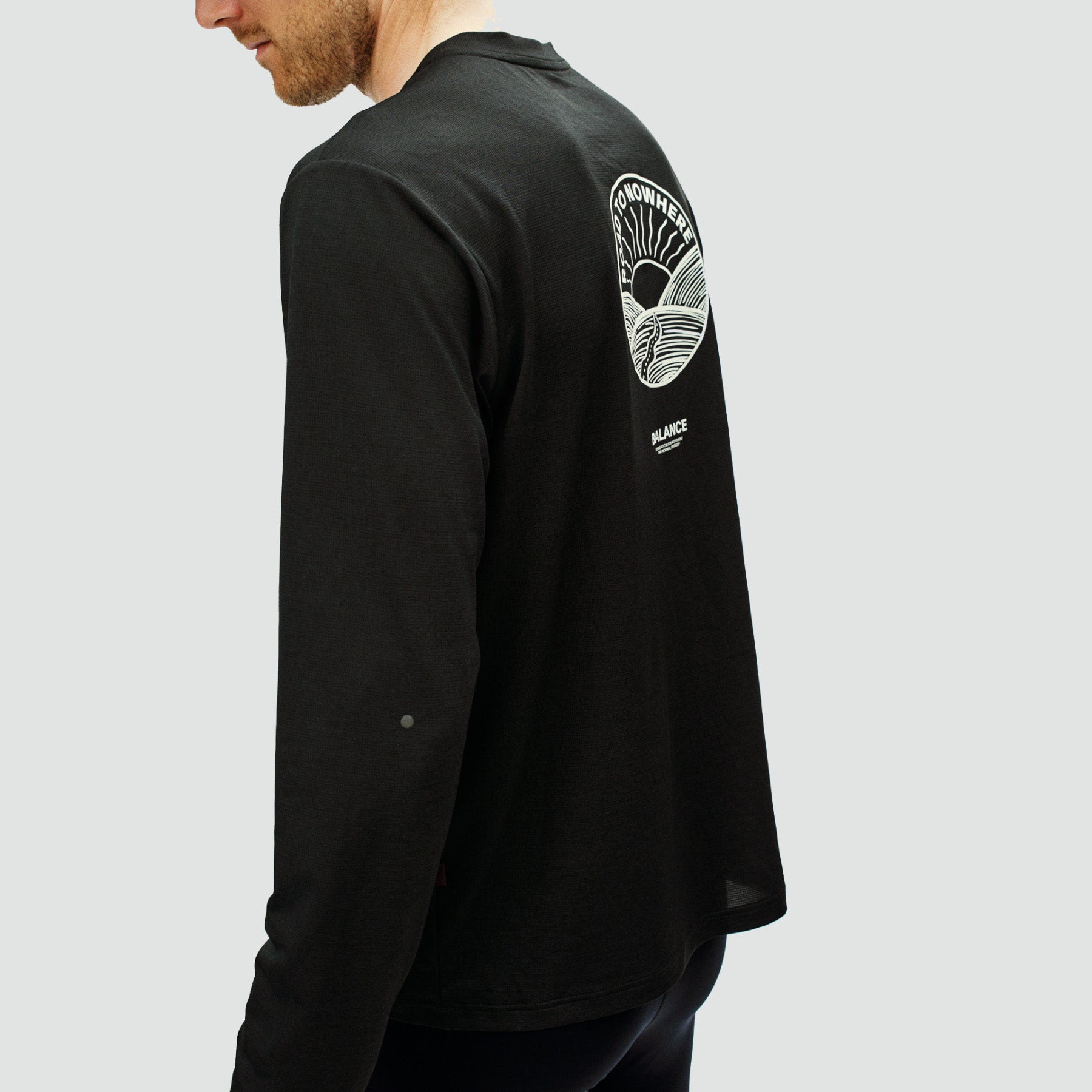 Pas normal studios Balance ロングTシャツ　ランニング Pas Normal Studios Balance Long Sleeve T-Shirt - Black – Le Club