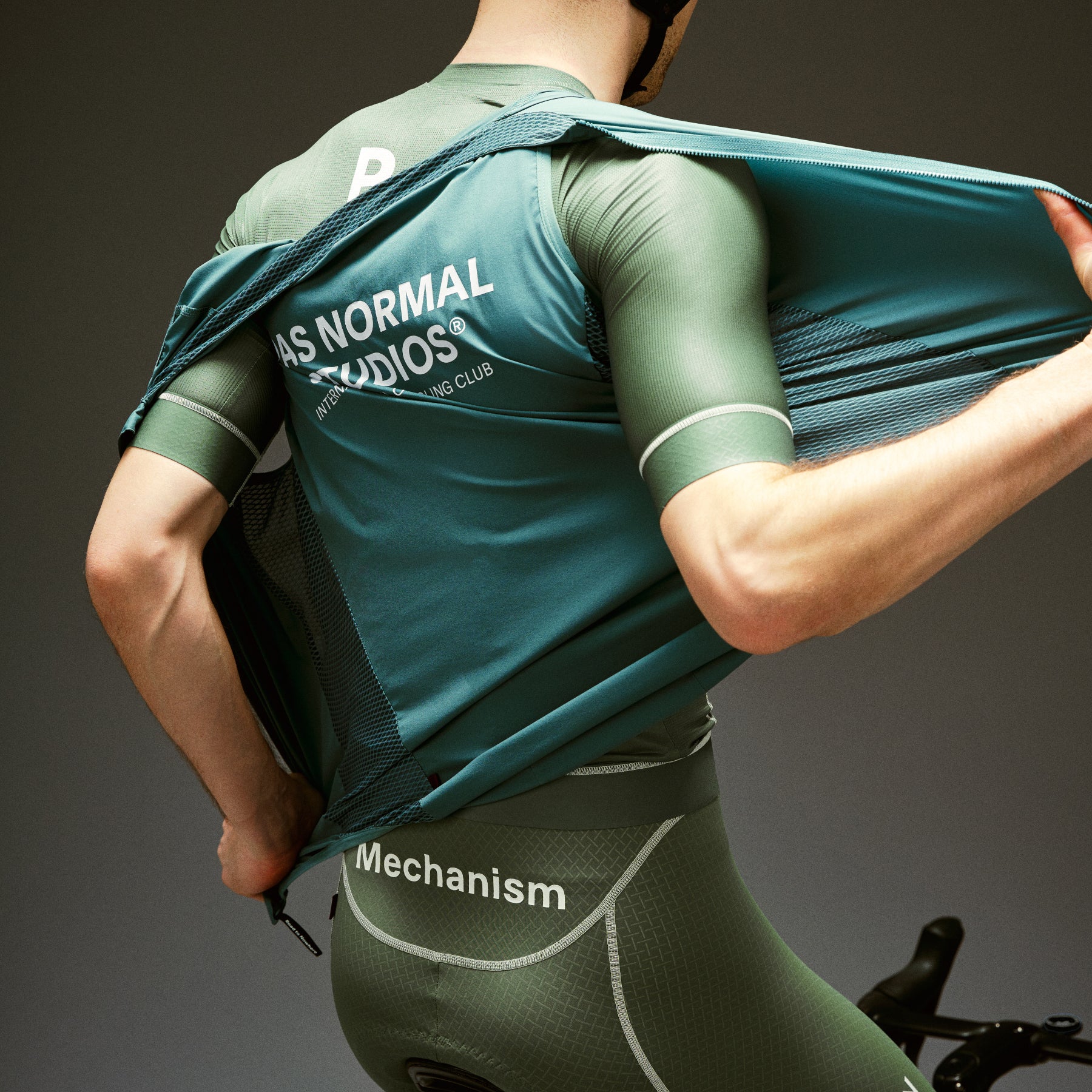 Mechanism Stow Away Gilet - Grey Teal