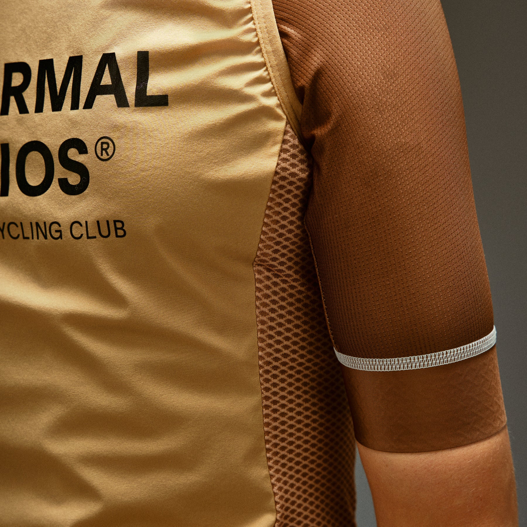 Women&#39;s Mechanism Stow Away Gilet - Camel