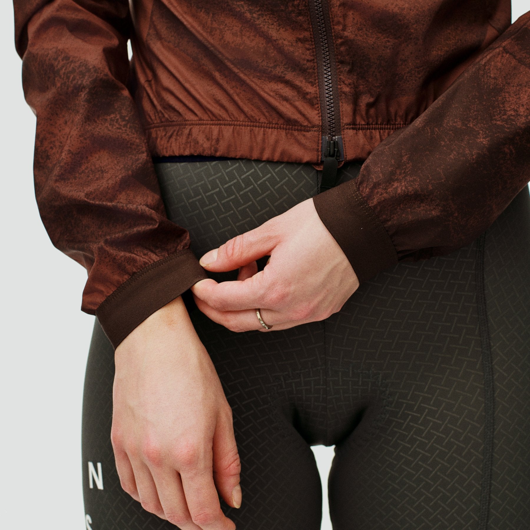 Women's Mechanism Stow Away Jacket - AOP Light Brown