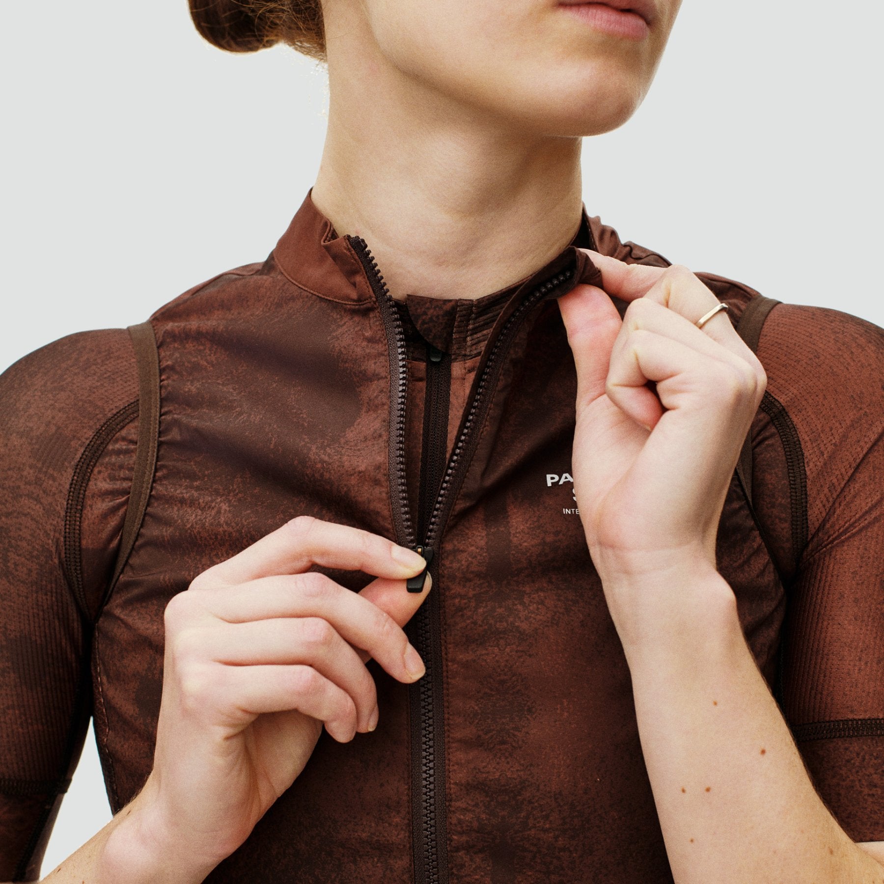 Women's Mechanism Stow Away Gilet - AOP Light Brown