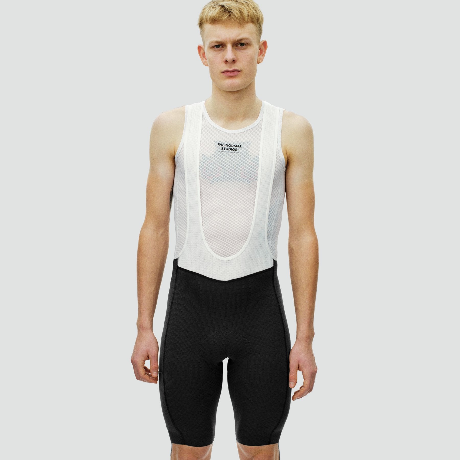 Essential Light Cargo Bibs - Black
