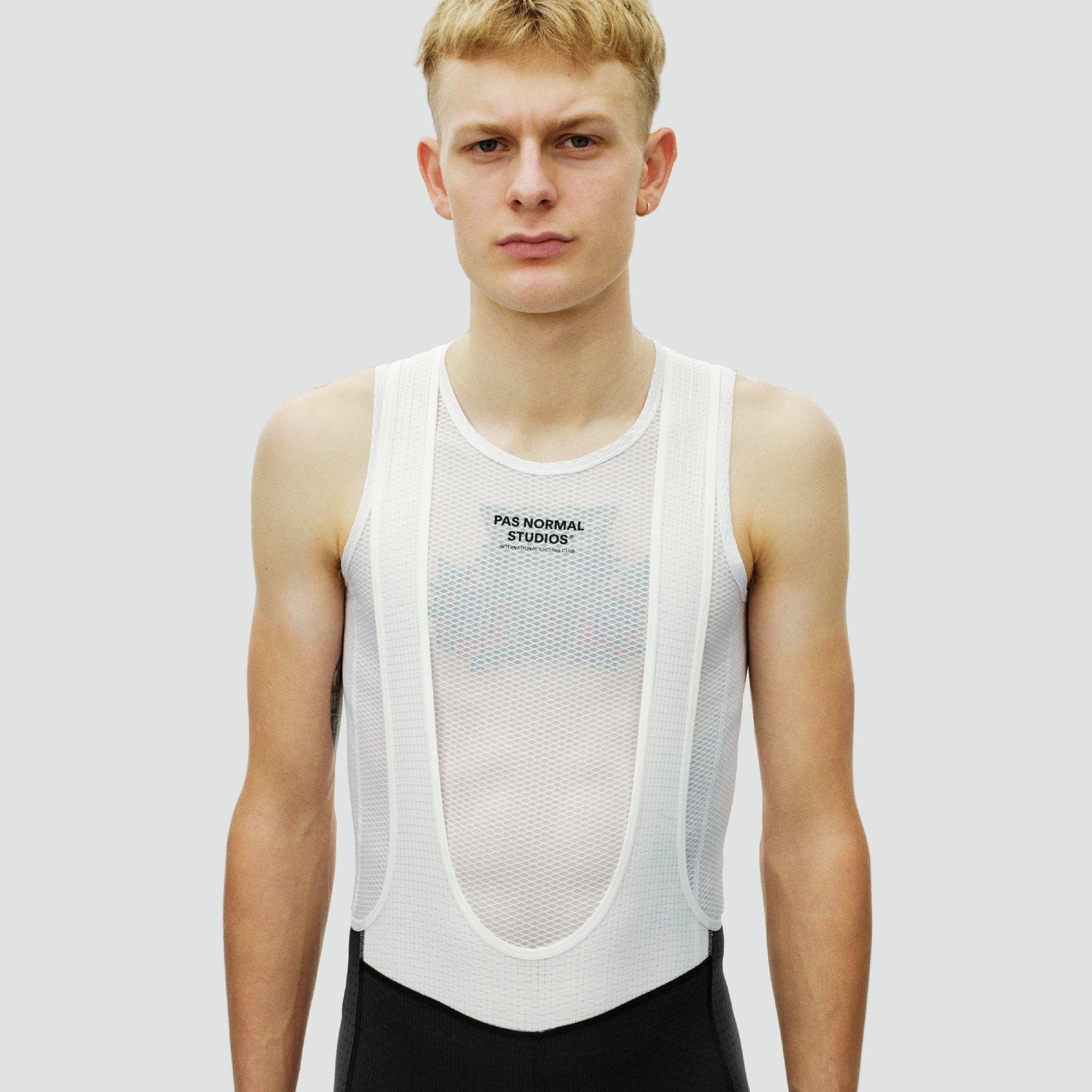 Essential Light Cargo Bibs - Black