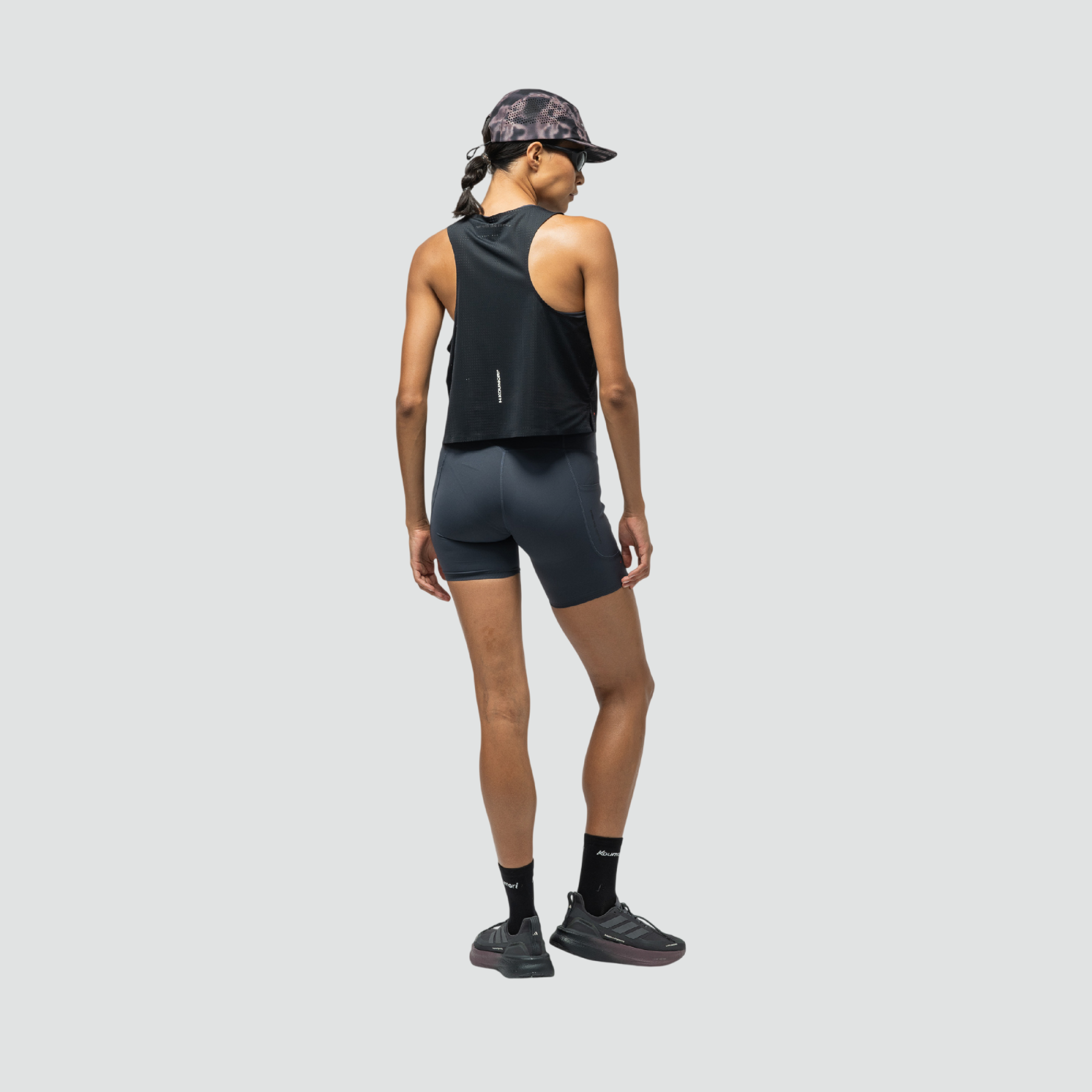 Women's Cropped Training Singlet - Black