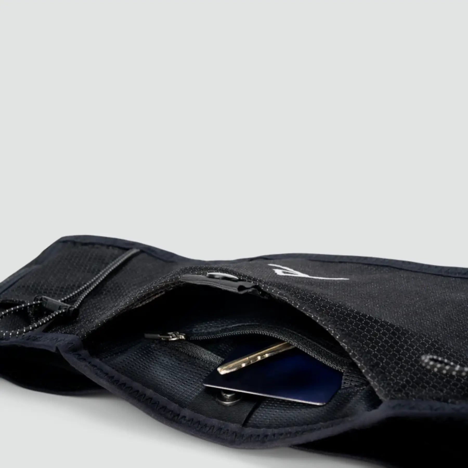 LF 2L Running Belt - Black
