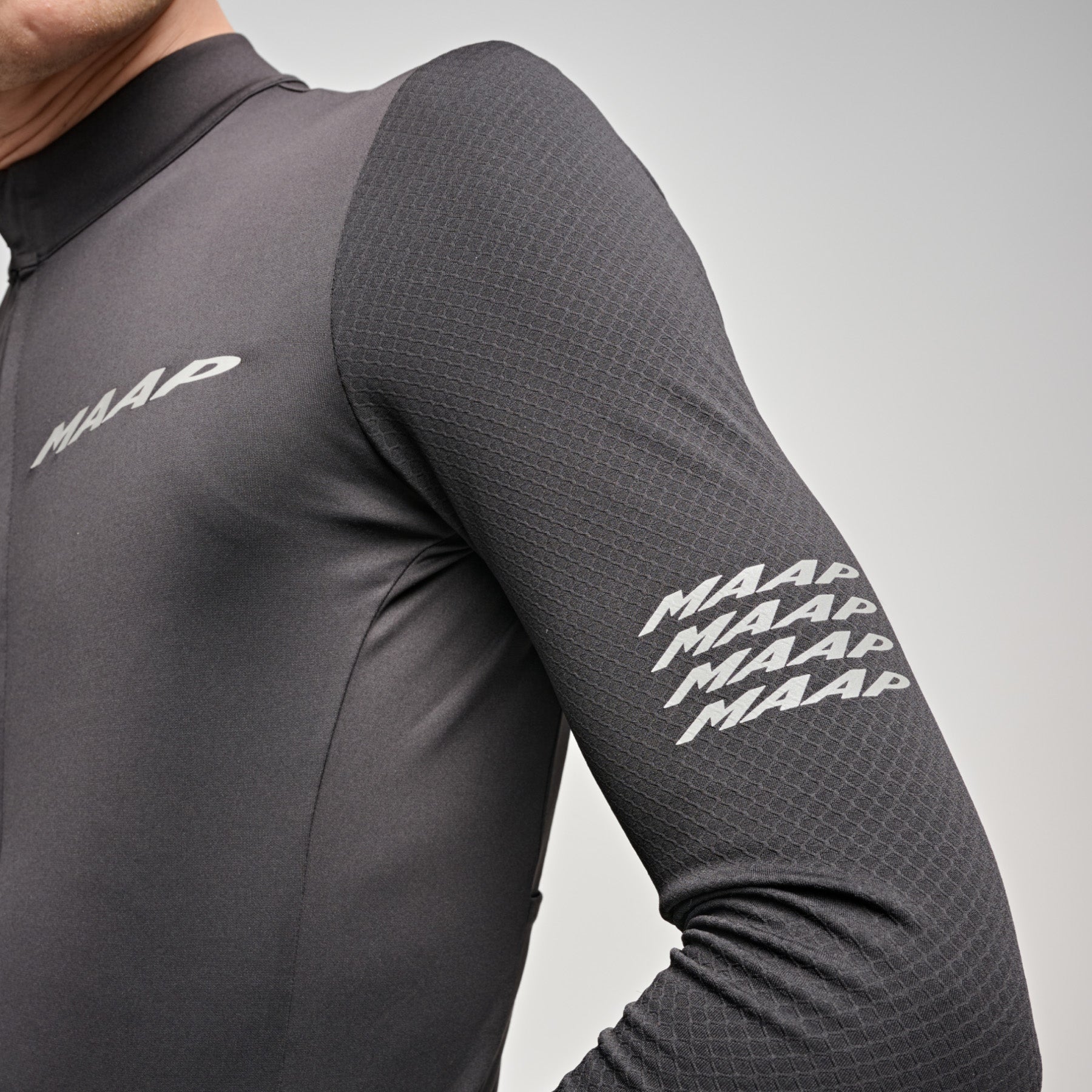 MAAP Emerge Thermal LS Jersey - Black – Le Club