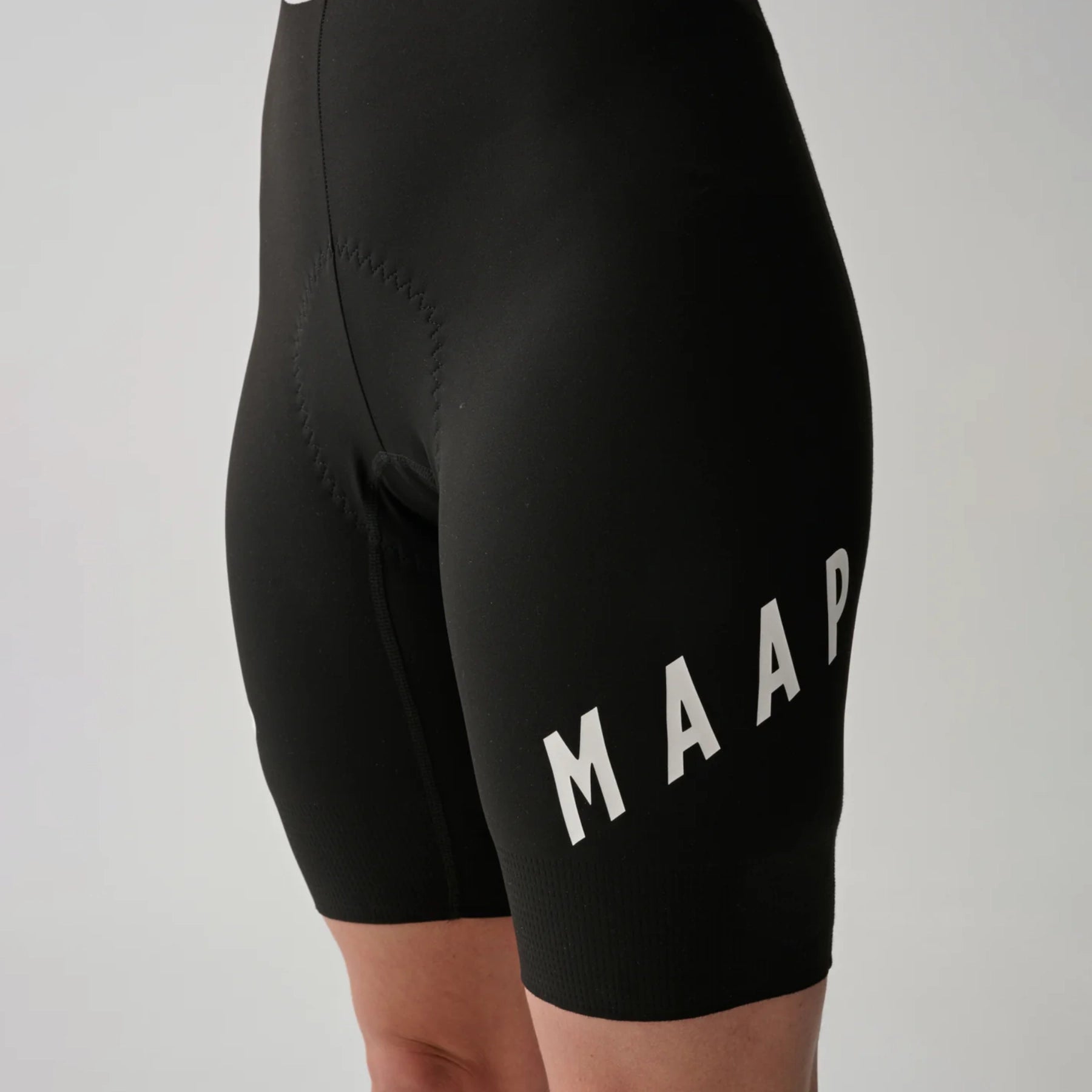 Women&#39;s Aeon Bib Short - Black/White