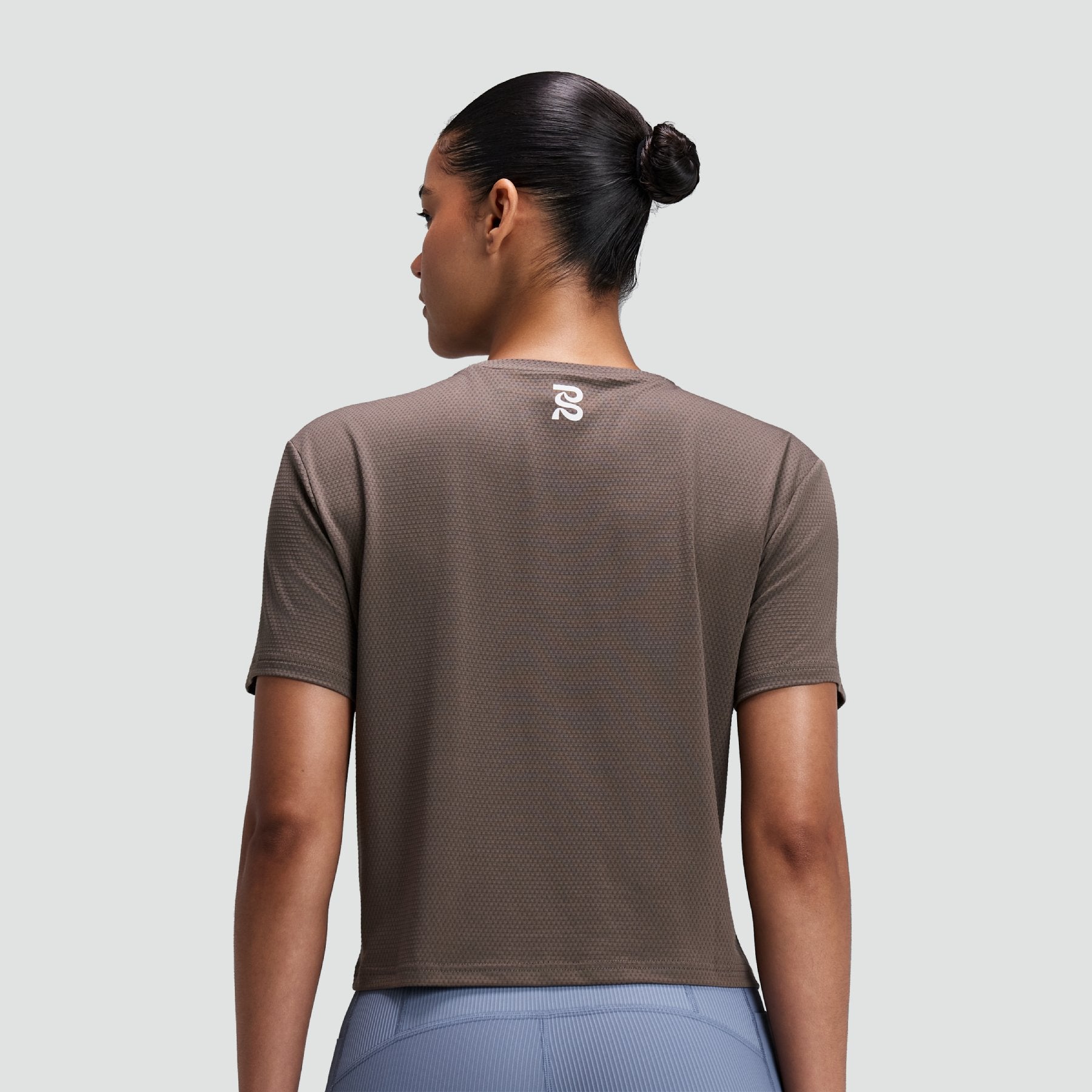 Women's Micromesh™ Cropped Run Tee - Cocoa