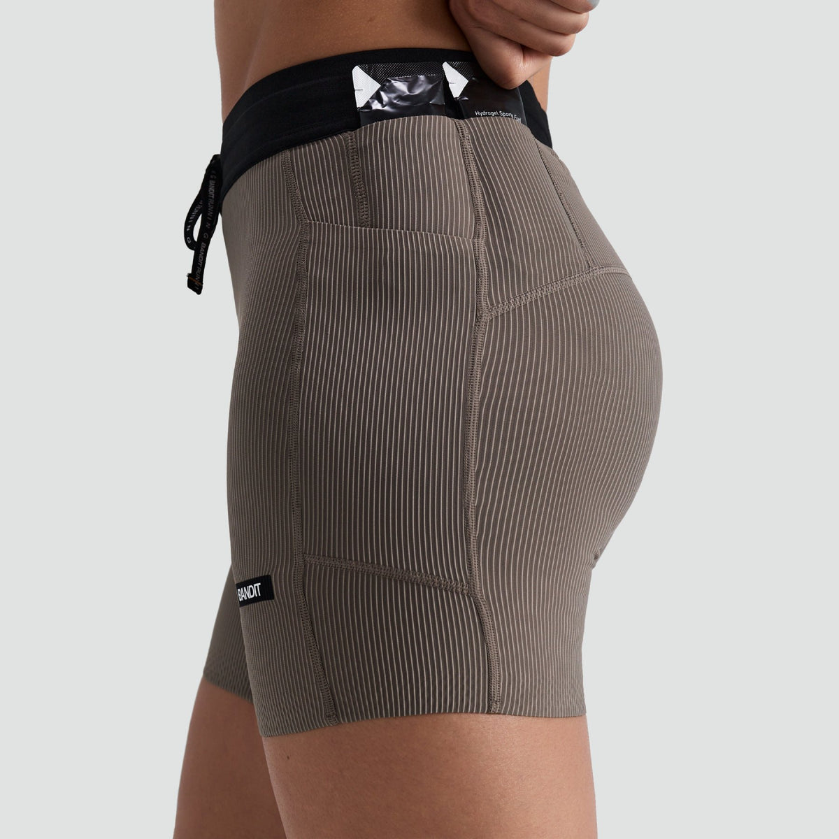 Women's Striped Cadence™ 5" Compression Shorts - Concrete Taupe / Cocoa