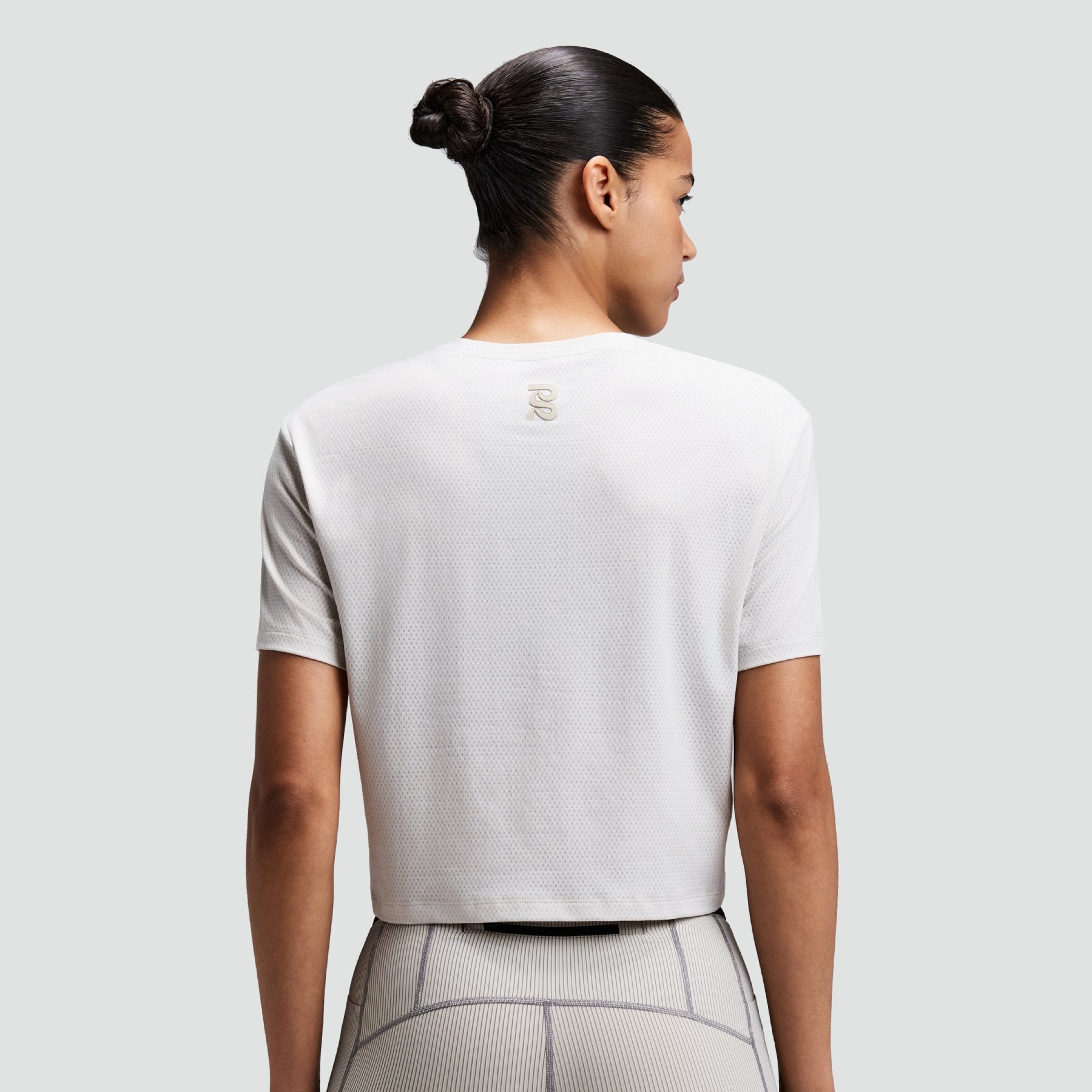Women's Micromesh™ Cropped Run Tee - Plaster